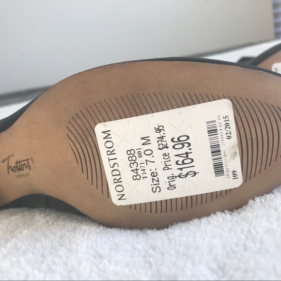 NWT Nordstrom Trotter’s Leather Black Zip Up Boots - Picture 3 of 10